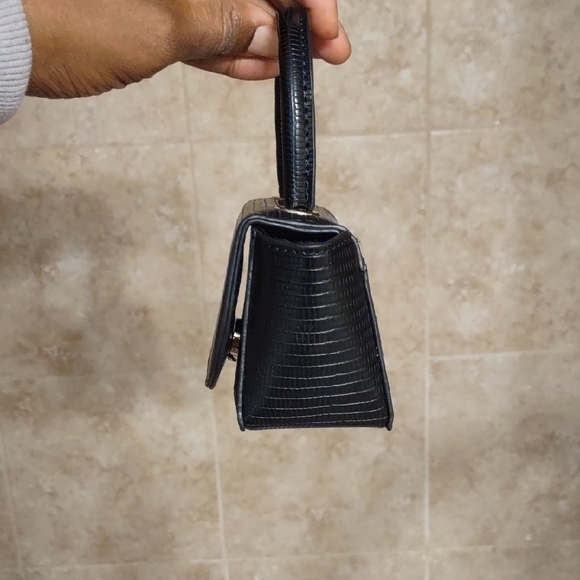 Black Textured Handbag - Picture 3 of 8